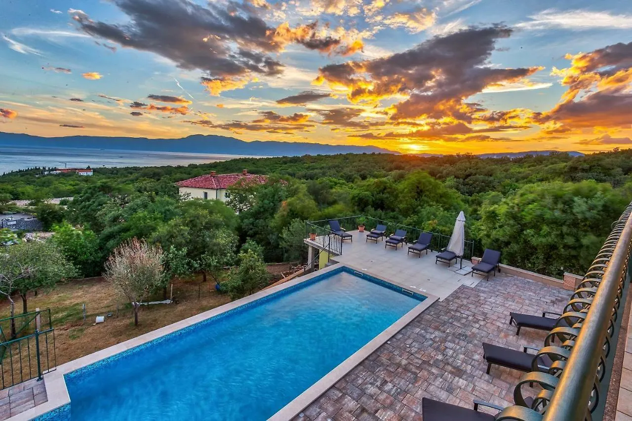Luxury Apartments Kostrena With Pool 0*,